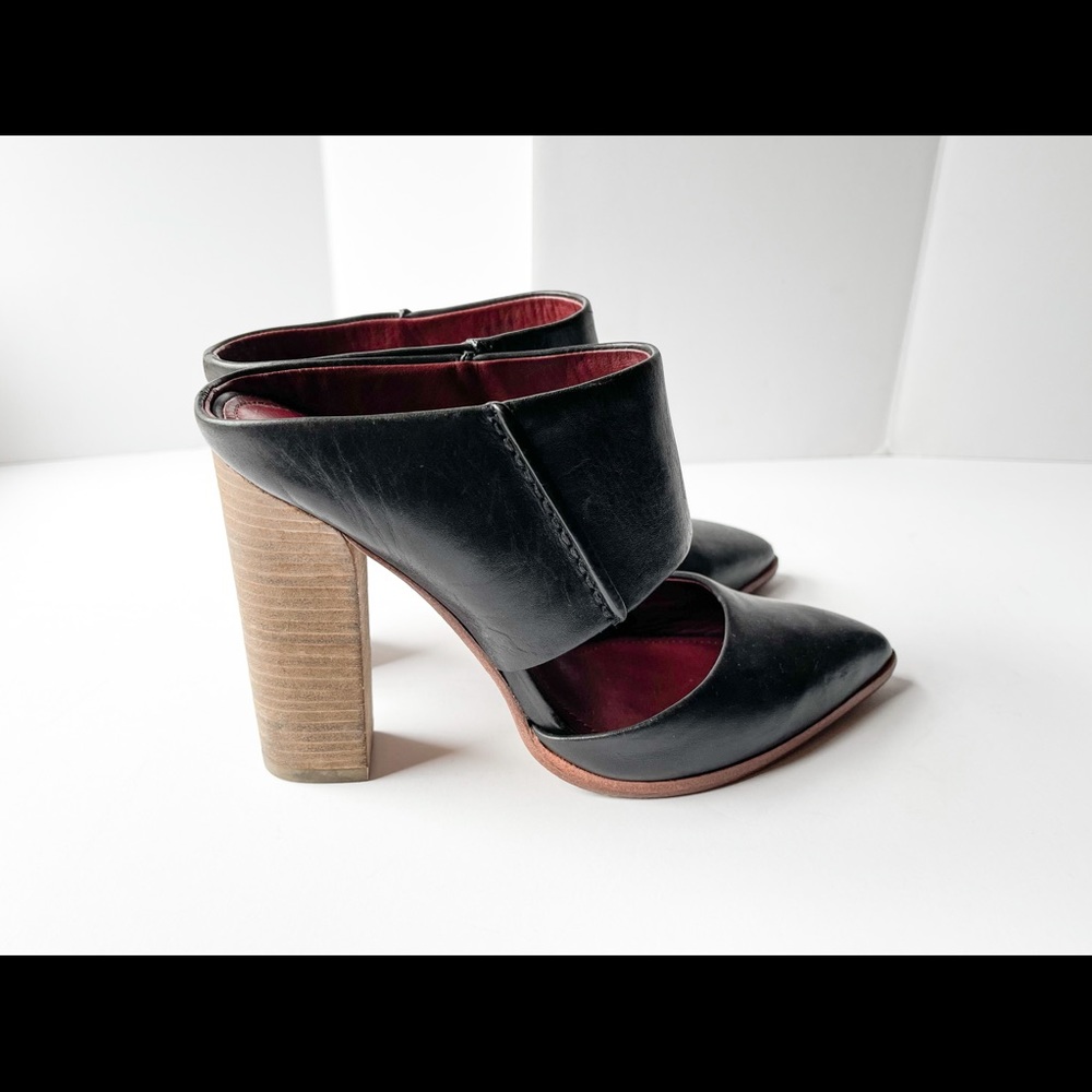 Coach Black Leather Fortune Mule - 7.5